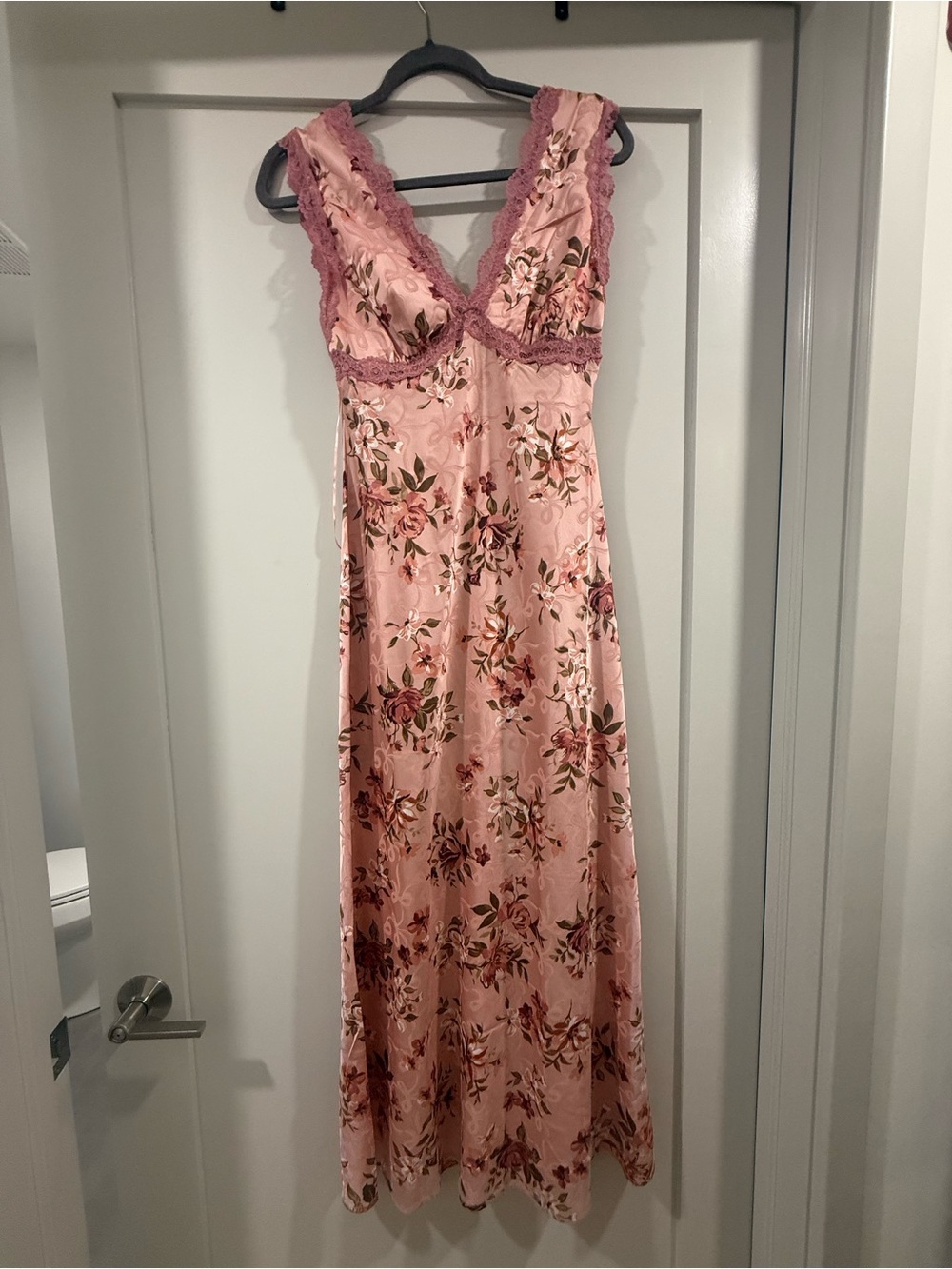 Dusty Pink Floral Lace-Trim Maxi Dress size M